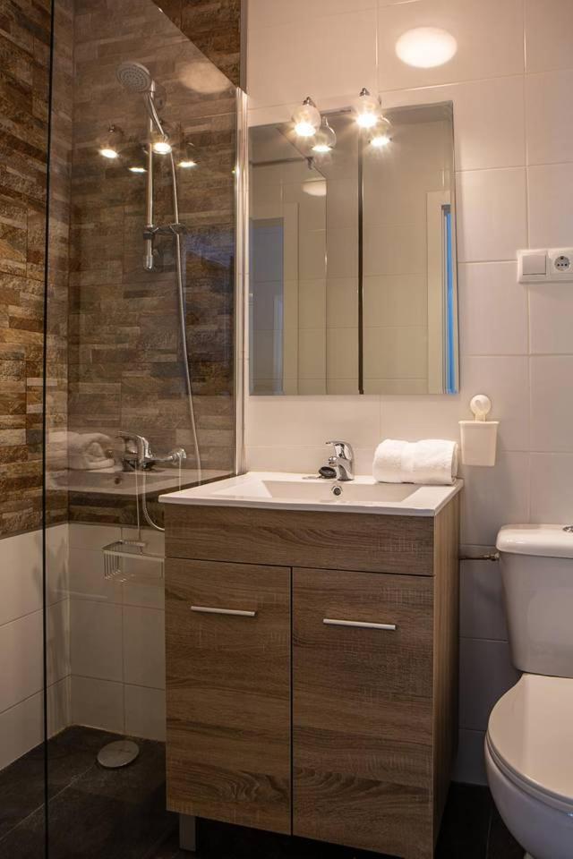 Lovely 3 Bedroom Apartment Next To Fuencarral Madrid Luaran gambar