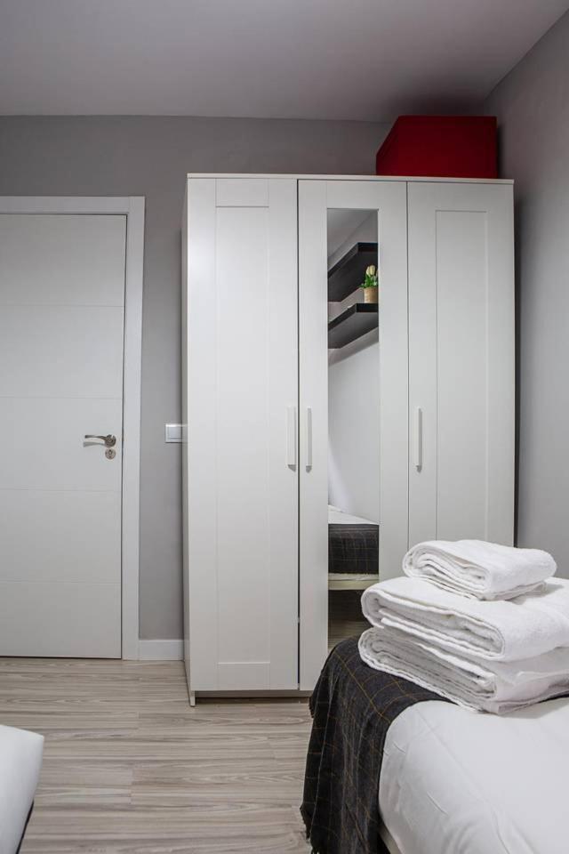 Lovely 3 Bedroom Apartment Next To Fuencarral Madrid Luaran gambar