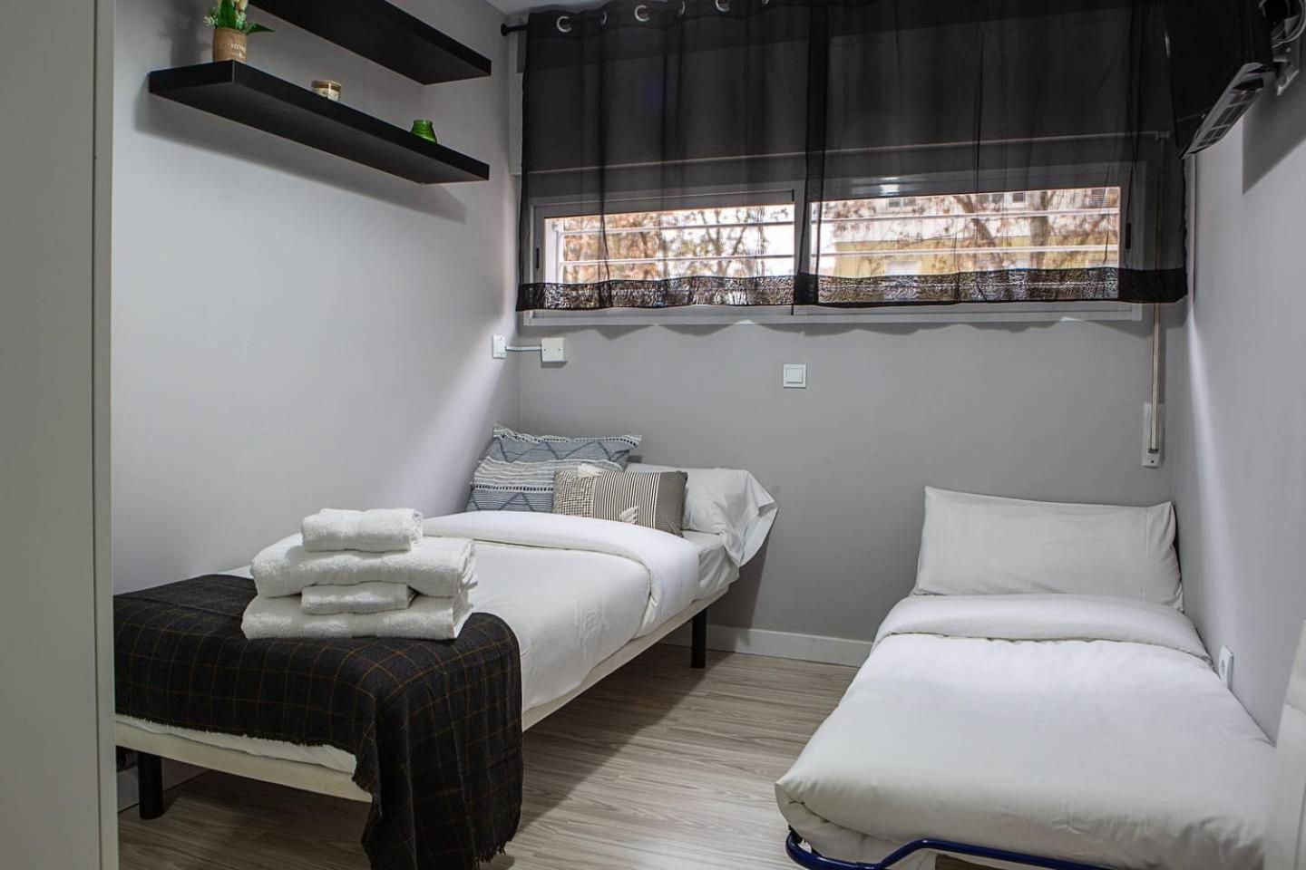 Lovely 3 Bedroom Apartment Next To Fuencarral Madrid Luaran gambar